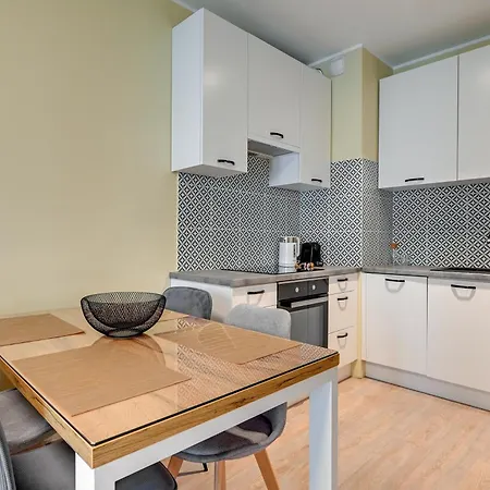 Zajezdnia Wrzeszcz Seaside & Parking By Downtown Apartments Gdansk Room photo